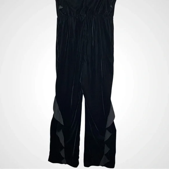 ❌ZARA Woman Black Velvet Ruffled Jumpsuit, Small - Picture 9 of 11